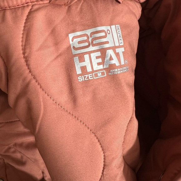 Like new 32 Degrees Ladies' Quilted Jacket Indian red - Picture 5 of 5